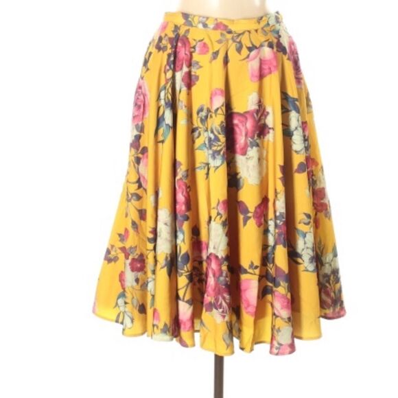 ModCloth floral skirt   - Picture 3 of 3